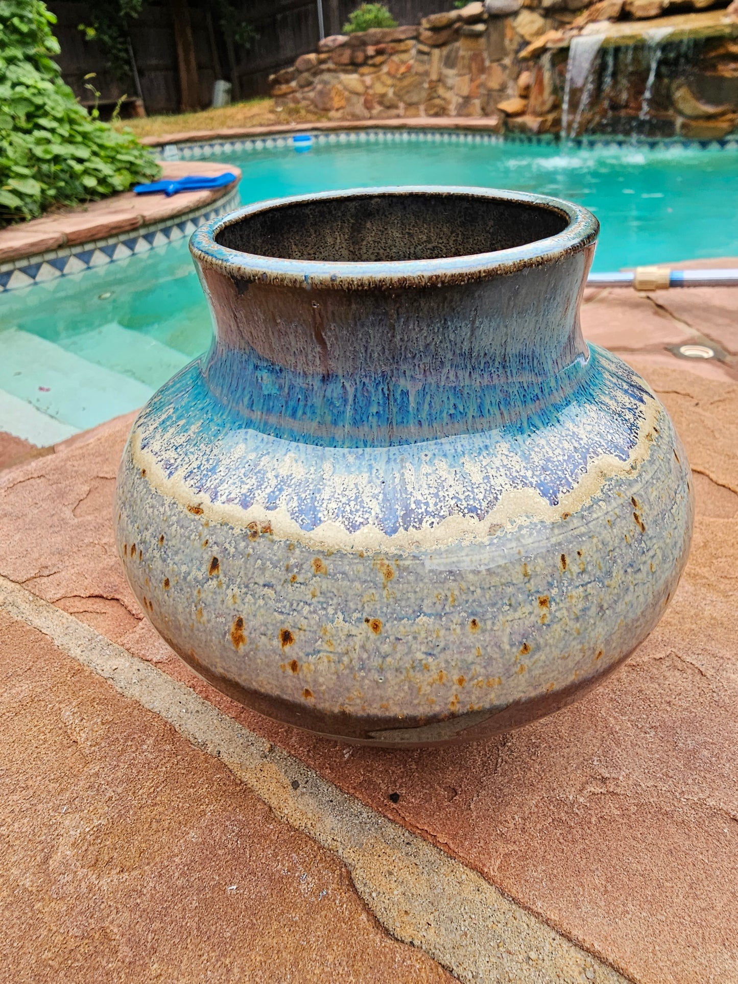 Ace of Spades 6" Sculptural vessel