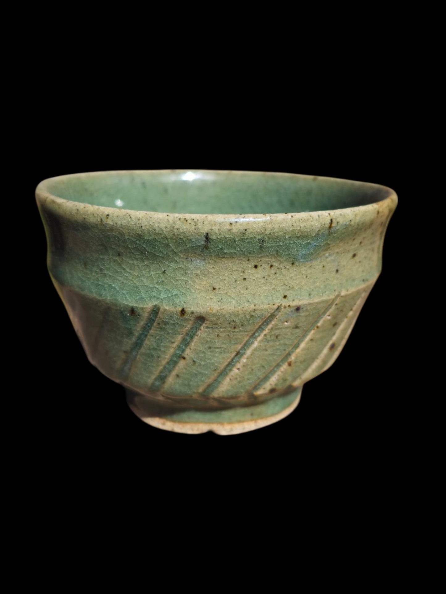 Handmade Footed Chawan Tea Bowl – Iron Green Celadon Crackle, Carved Stoneware, Japanese-Inspired