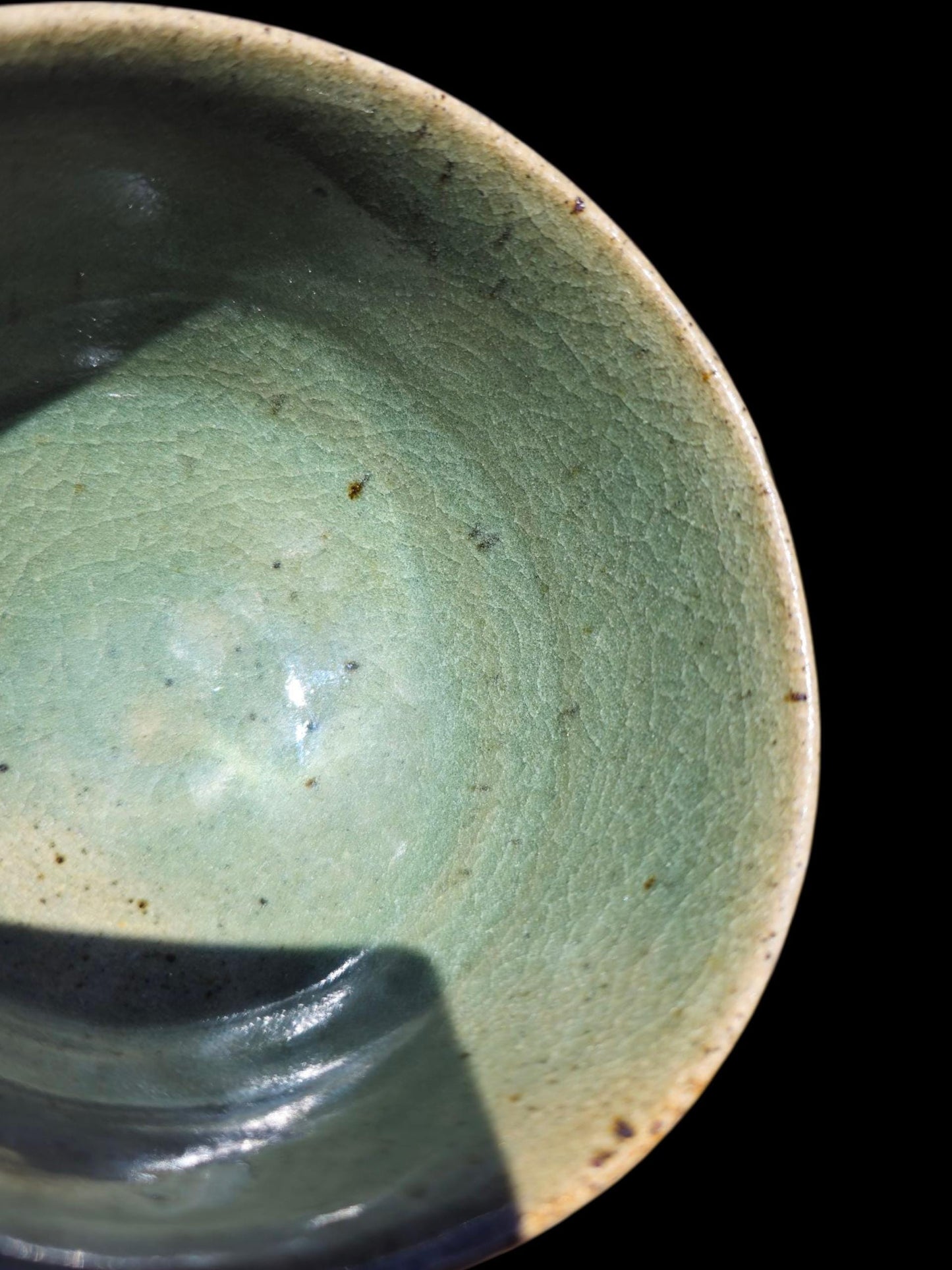 Handmade Footed Chawan Tea Bowl – Iron Green Celadon Crackle, Carved Stoneware, Japanese-Inspired
